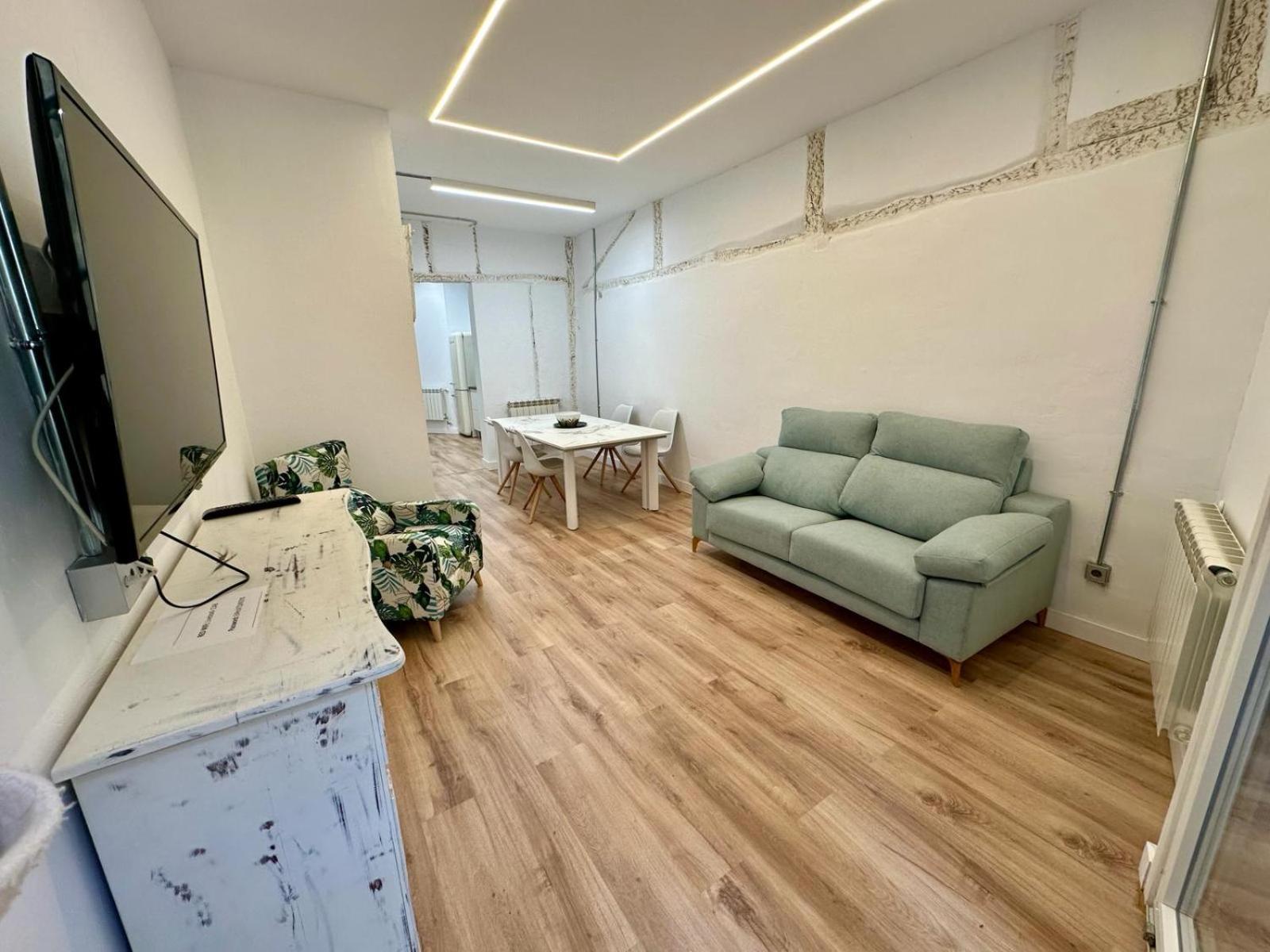 Apartamentos Carolina By Gaiarooms León Esterno foto