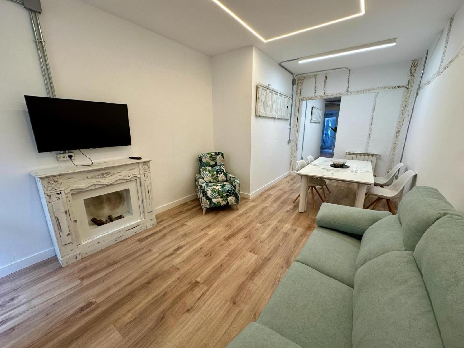 Apartamentos Carolina By Gaiarooms León Esterno foto