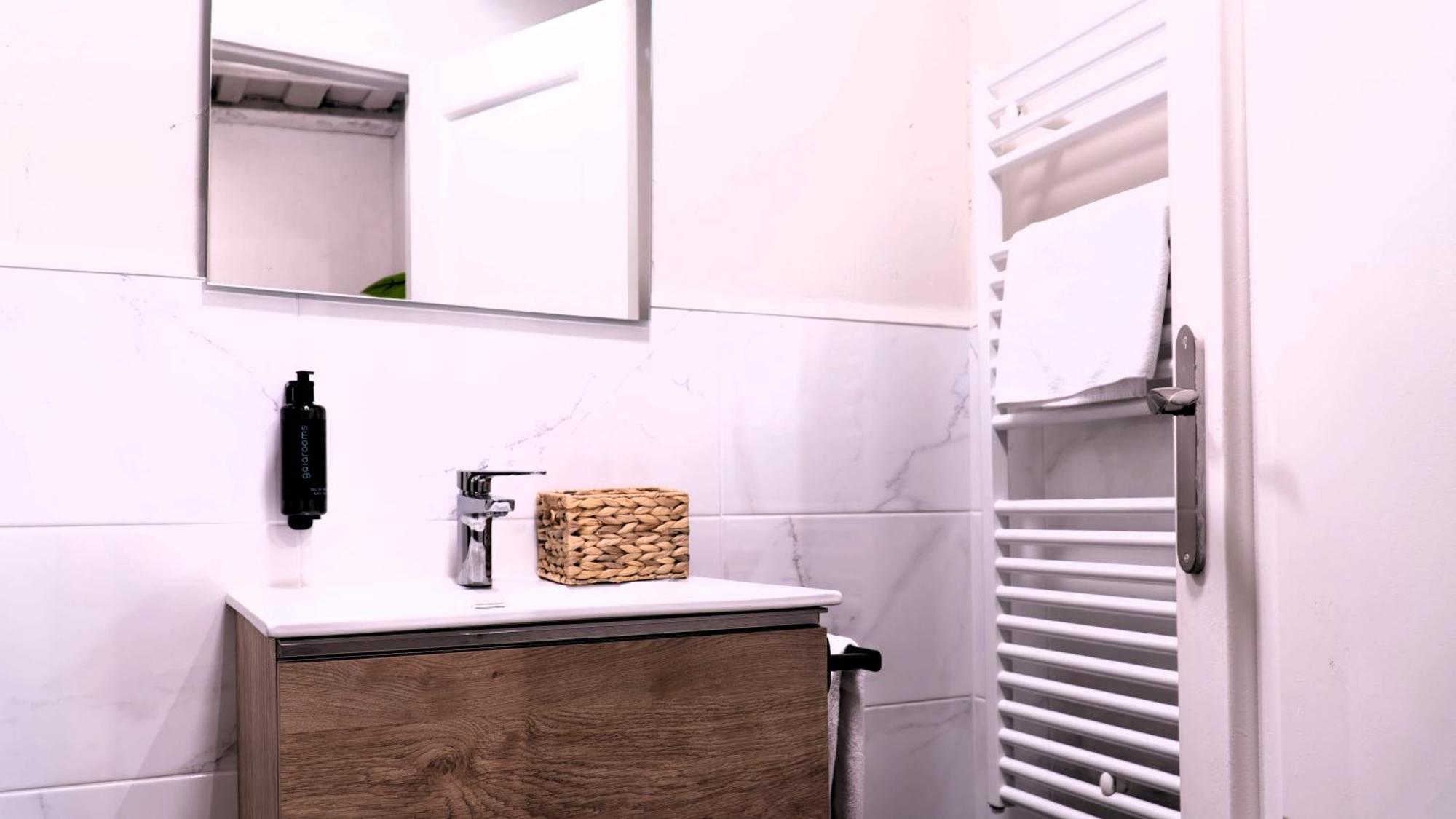 Apartamentos Carolina By Gaiarooms León Esterno foto